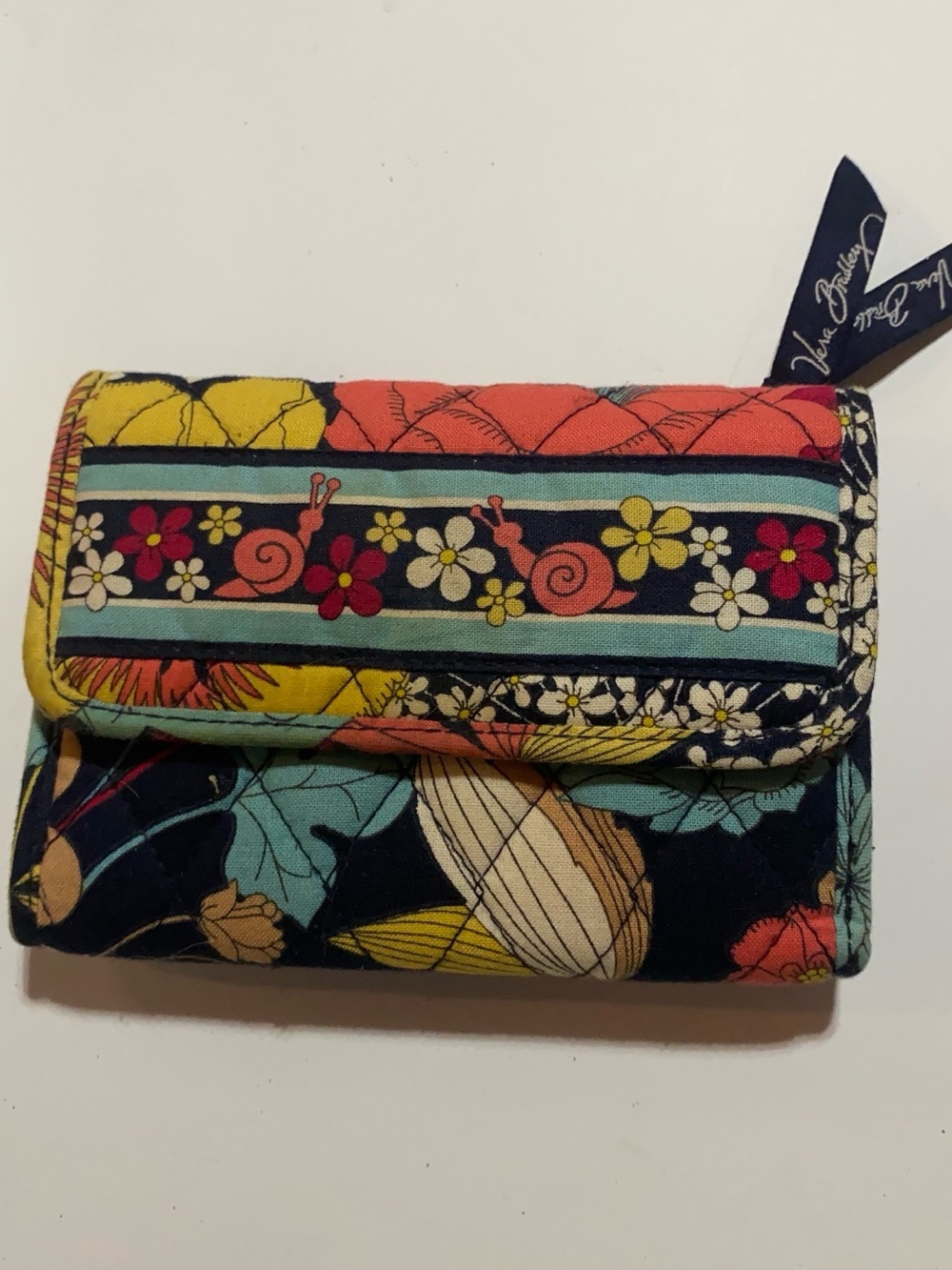 Vera Bradley HAPPY SNAILS Floral Quilted Snap Wallet Coin Purse Card Holder